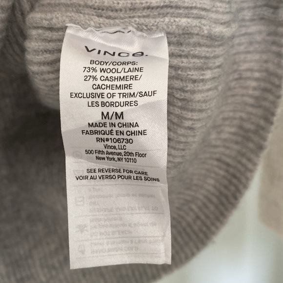 Vince. Wool & Cashmere V Neck Sweater, Size M - Picture 4 of 6